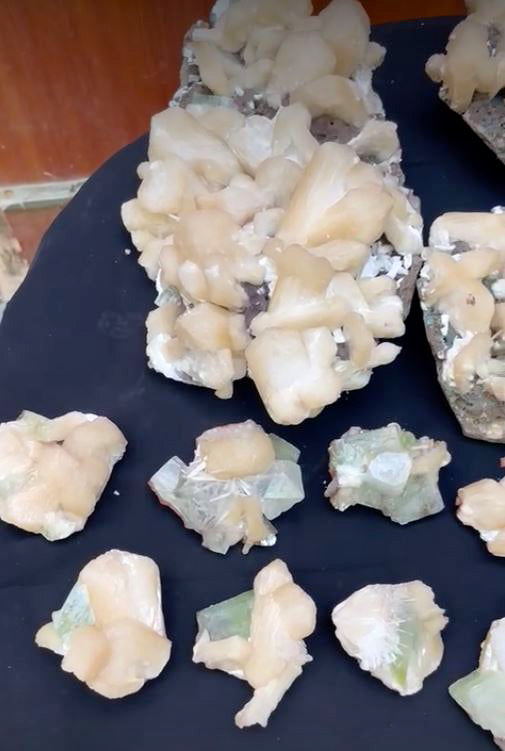 Green Apophyllite With Stilbite - India - Price per Piece & by Quality (Make note of id# and put in order comments) - CRYSTAL REQUEST -
NEW1122