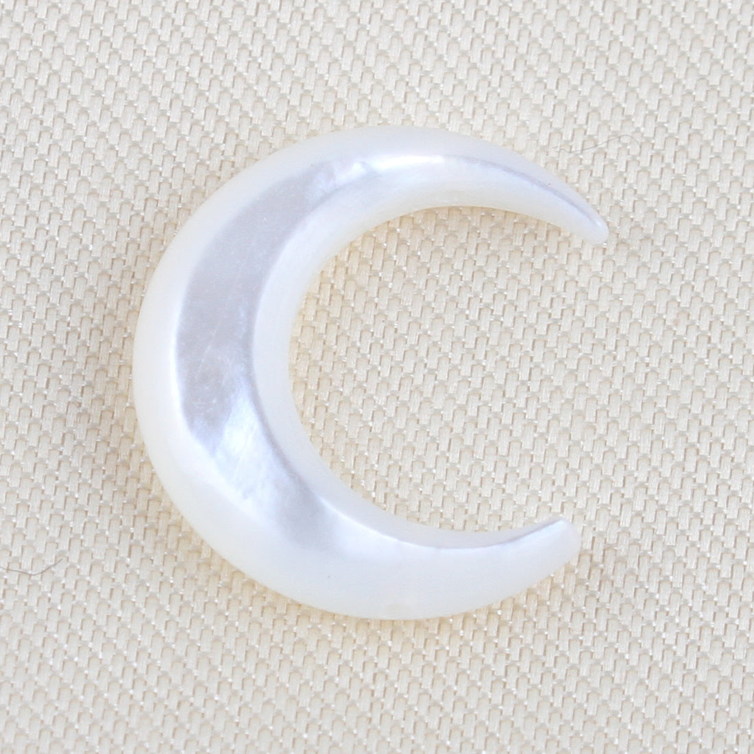 Pack of 2 White Shell Moon Connector Beads - Hole Center - 15x13.1x3mm - NEW424