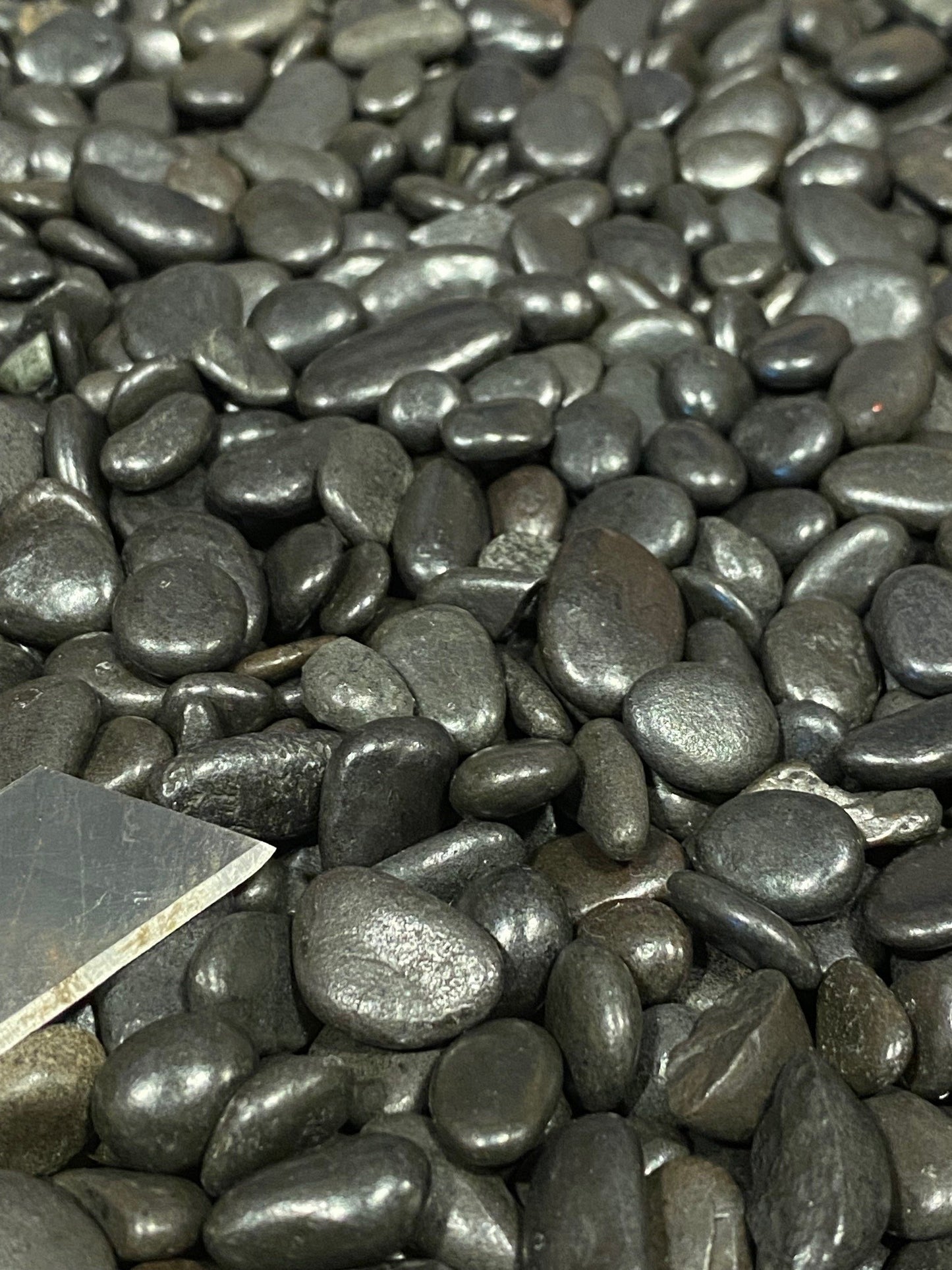 Black Tumbled Gravel (5-10mm) Round & Polished - 20KG Bag