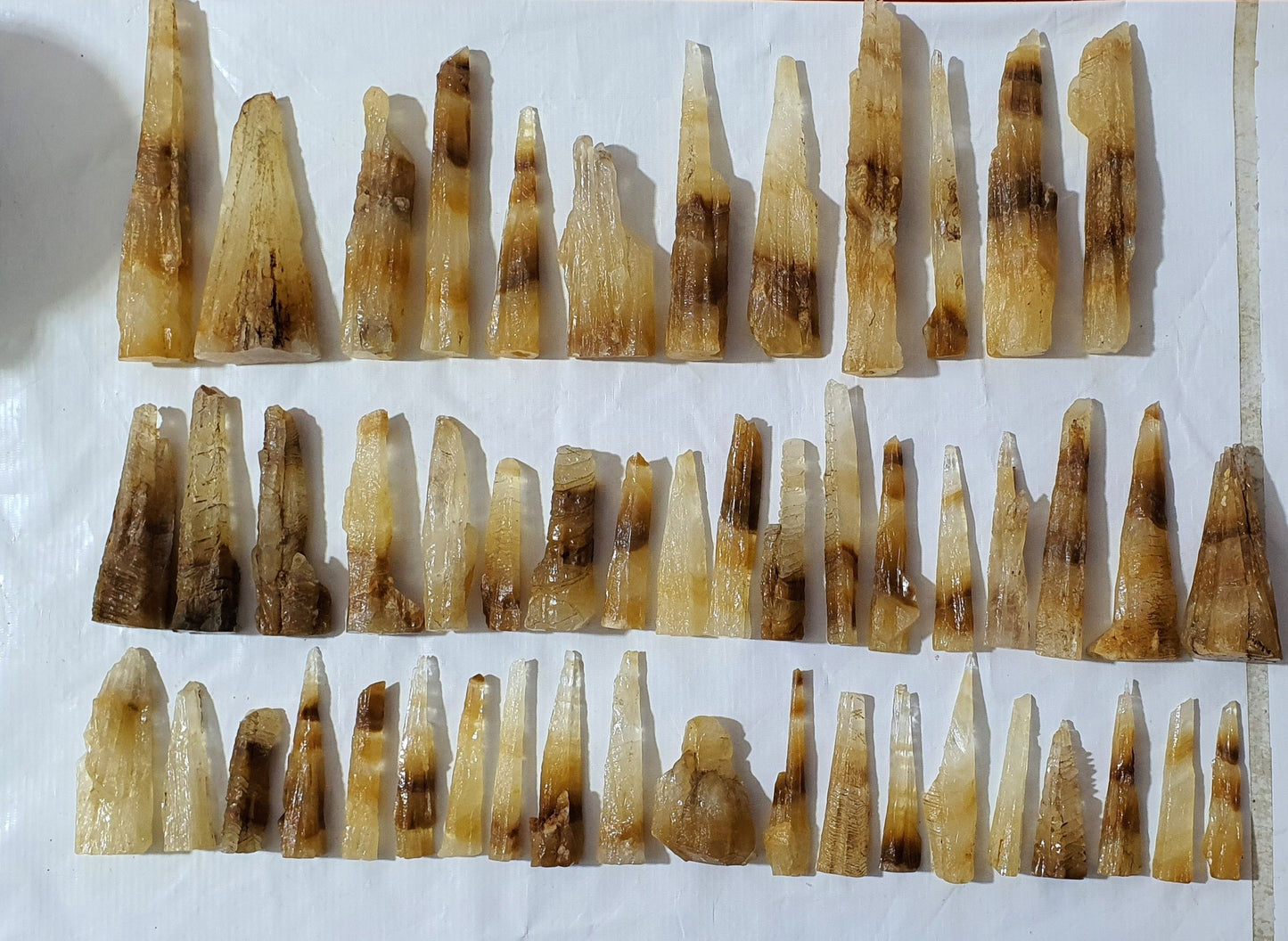 Pointed Calcite Bi Color Natural Towers - Khyber Agency Pakistan - sold by the gram - NEW525