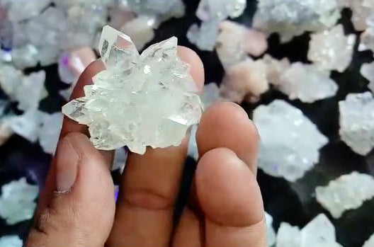 Superb Minerals Apophyllite Zeolites - 1 - 2 inch Small - Assorted Mixed - APOPHYLLITE SPECIMENS AAA - India - - NEW1222
