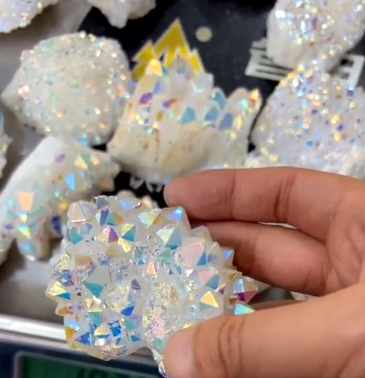 Quartz Clusters Aura White Rainbow - per gram - China - NEW223