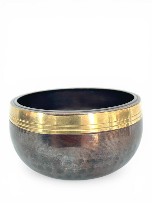9cm Note F Lingam Hammered Singing Bowl with 3 lines - Size 0 - colour Blacken & Brass - Nepal
