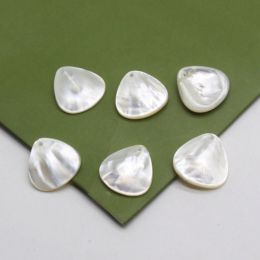 MOP White Shell Natural Tri-Pendant 20x20mm with one Hole - 1g - NEW1021