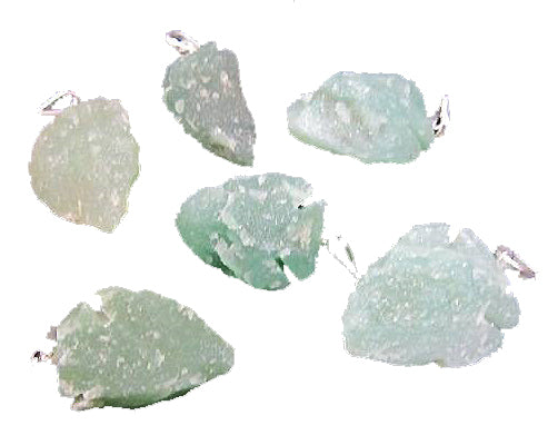 Green Rough Jade Arrowhead pendant - 1 inch - 10 grams - NEW1221