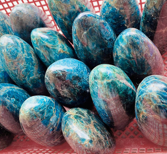 APATITE Standing Stones Polished Natural Free Shapes - 14-16cm - Price per gram - NEW921