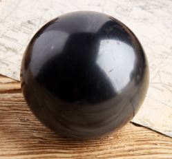 SHUNGITE - Sphere Polished - 8cm - 3.15 inch - NEW122